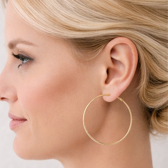 Lady with a big classic gold hoop